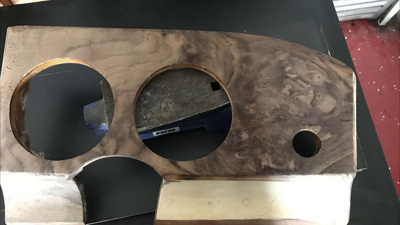 Jaguar MKII Dash re-Veneering