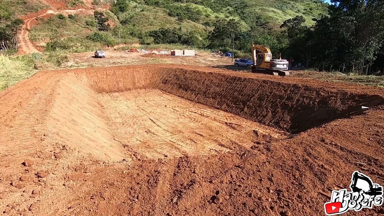 CONSTRUÇÃO DE AÇUDE 12x20 COM ESCAVADEIRA HIDRÁULICA SDLG