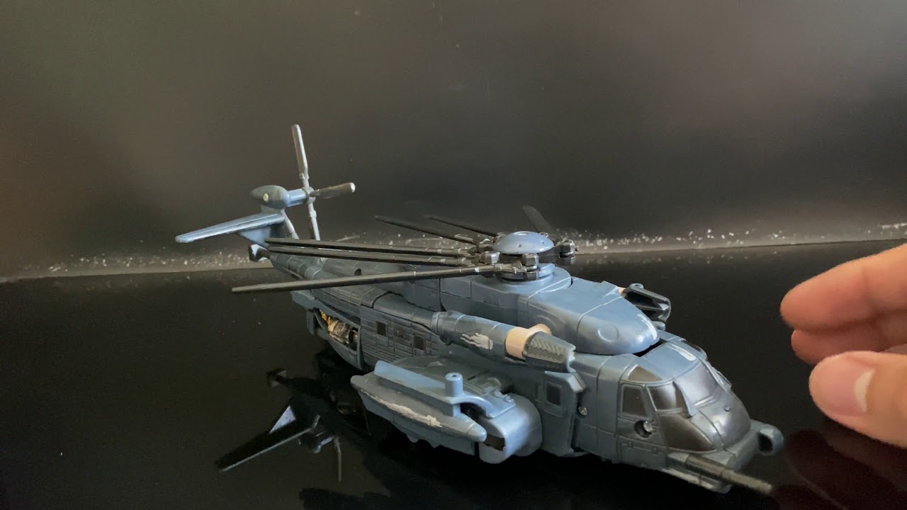 Transformers 2007 Blackout voyager (Premium Series) & Scorponok Deluxe (Review)