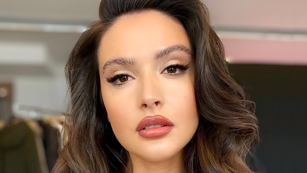 Oriola Marashi: Albanian model & Instagram Star. Bio & Insights
