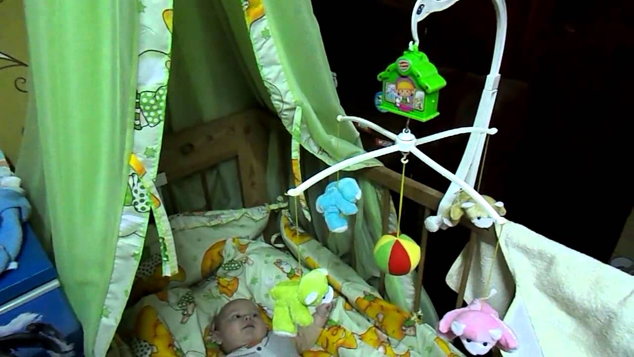 мобиль музыкальный на кроватку. Ребенку с 2 мес.