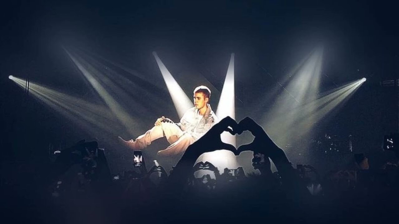 JUSTIN BIEBER ft Lata Mangeshkar 🇮🇳 ( Table Set ) An Amazing Live Performance 2022 -26
