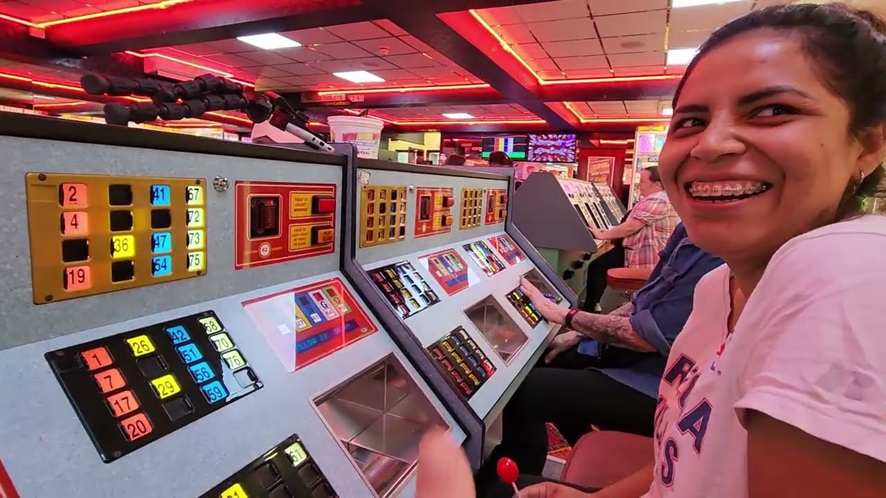 The Crazy World of Seaside Bingo at Amusement Arcades | Skegness, UK 🇬🇧