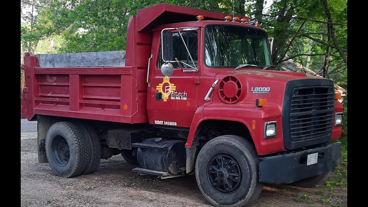 L8000 Dump Truck Maintenance