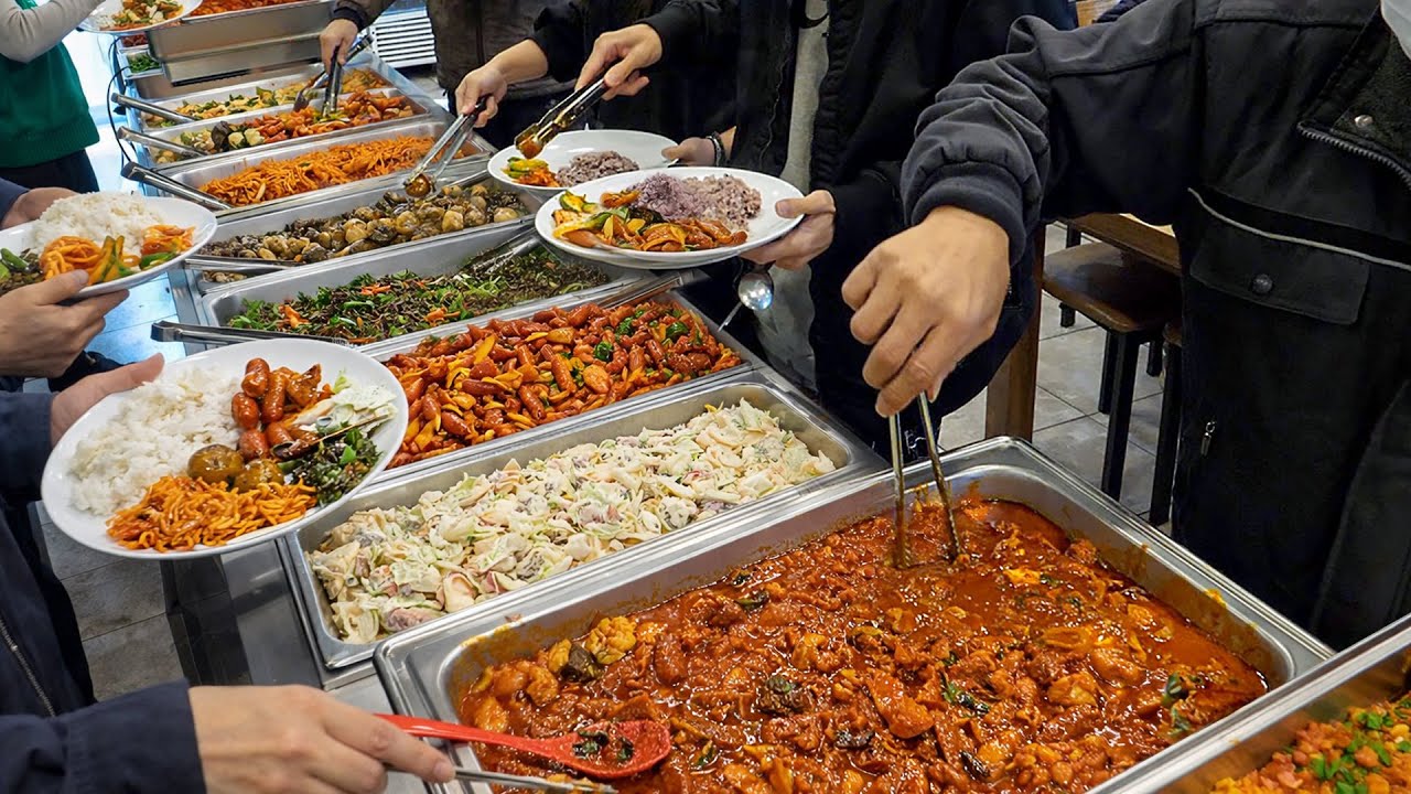 택시기사님들이 숨겨온 미친 한식뷔페?! 새벽부터 미어터지는 기사님들의 성지 / A Korean buffet packed to the brim from early dawn