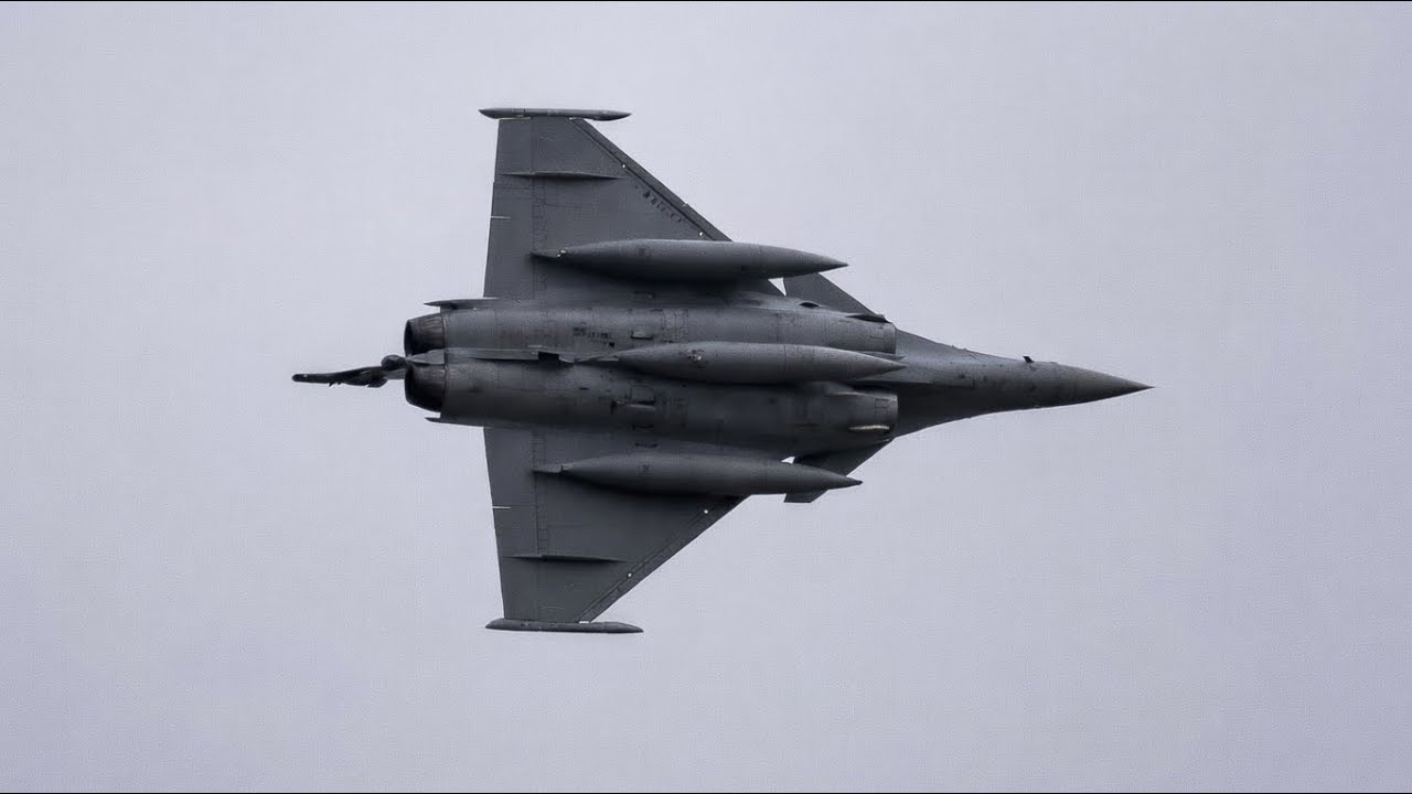 Rafales Marine/Armée de l'air, Atlantique 2, Hercule C130, Ryanair,  Aéroport de La Rochelle LFBH