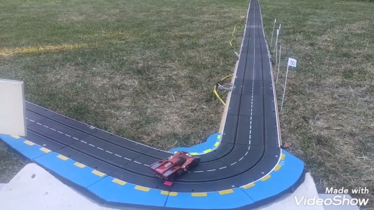 Slotcar Carrera Universal no Digital Le Mans Circuit 2022 Garten Bahn.