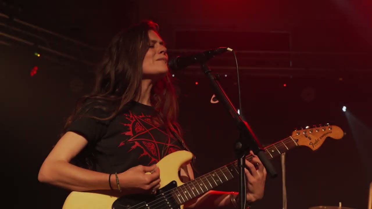 FRANK - If You Need Me [live session] @Les Abattoirs