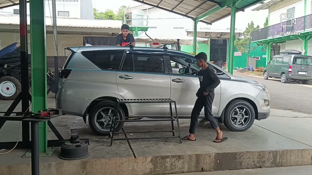 Innova Reborn pasang Roofbox Whale Kambera 1 (keyless) dan Crossbar Whale Fix