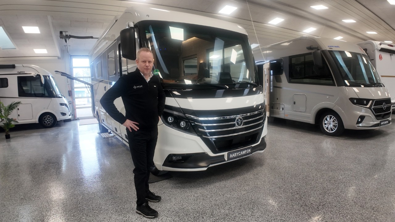 Se denne vilde Niesmann+Bischoff Arto 78 (2025) – Premium Autocamper Rundvisning