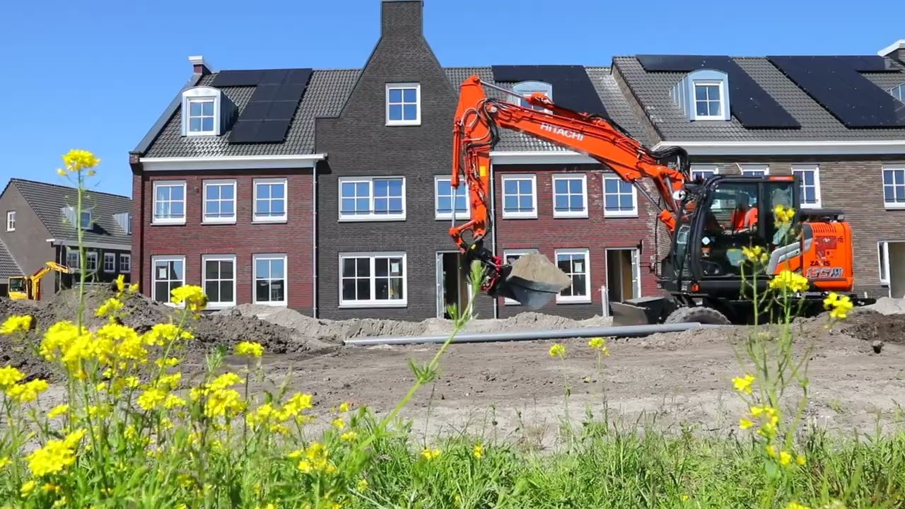 Introducing our largest ZX-7 wheeled excavator – the Hitachi ZX220W-7!