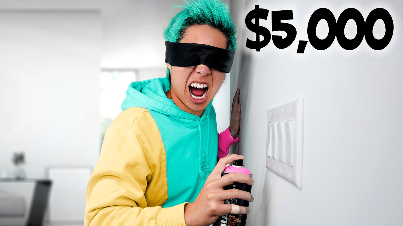 Лучший рисунок с завязанными глазами выигрывает 5000 долларов!