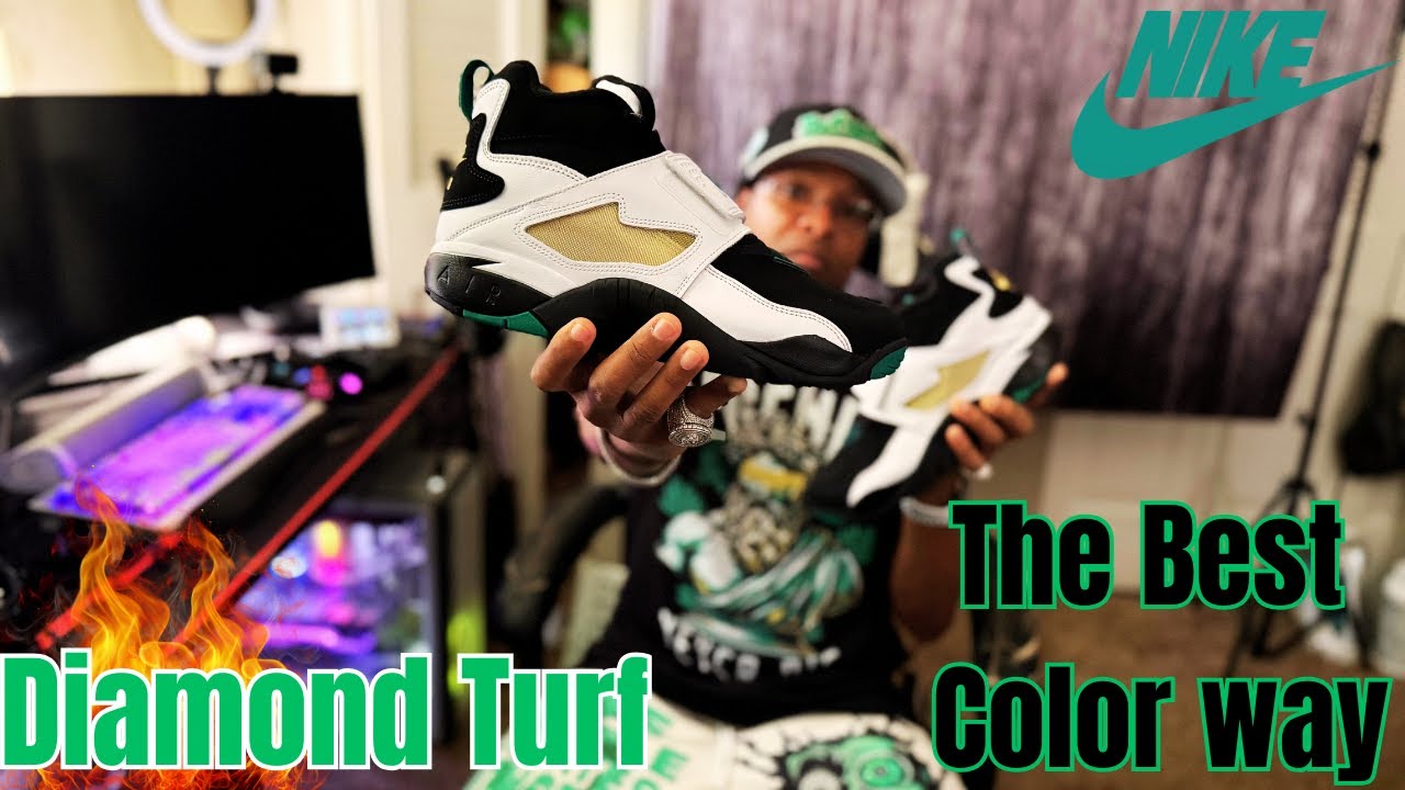 “Unboxing the Legendary Nike Diamond Turf 93 Emerald 🟢🔥 | Deion Sanders Classic Returns” #nike