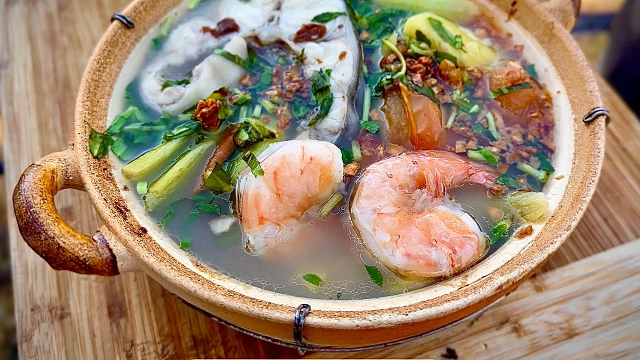 Cambodian Sweet & Sour Soup - Somlor Machu Youn