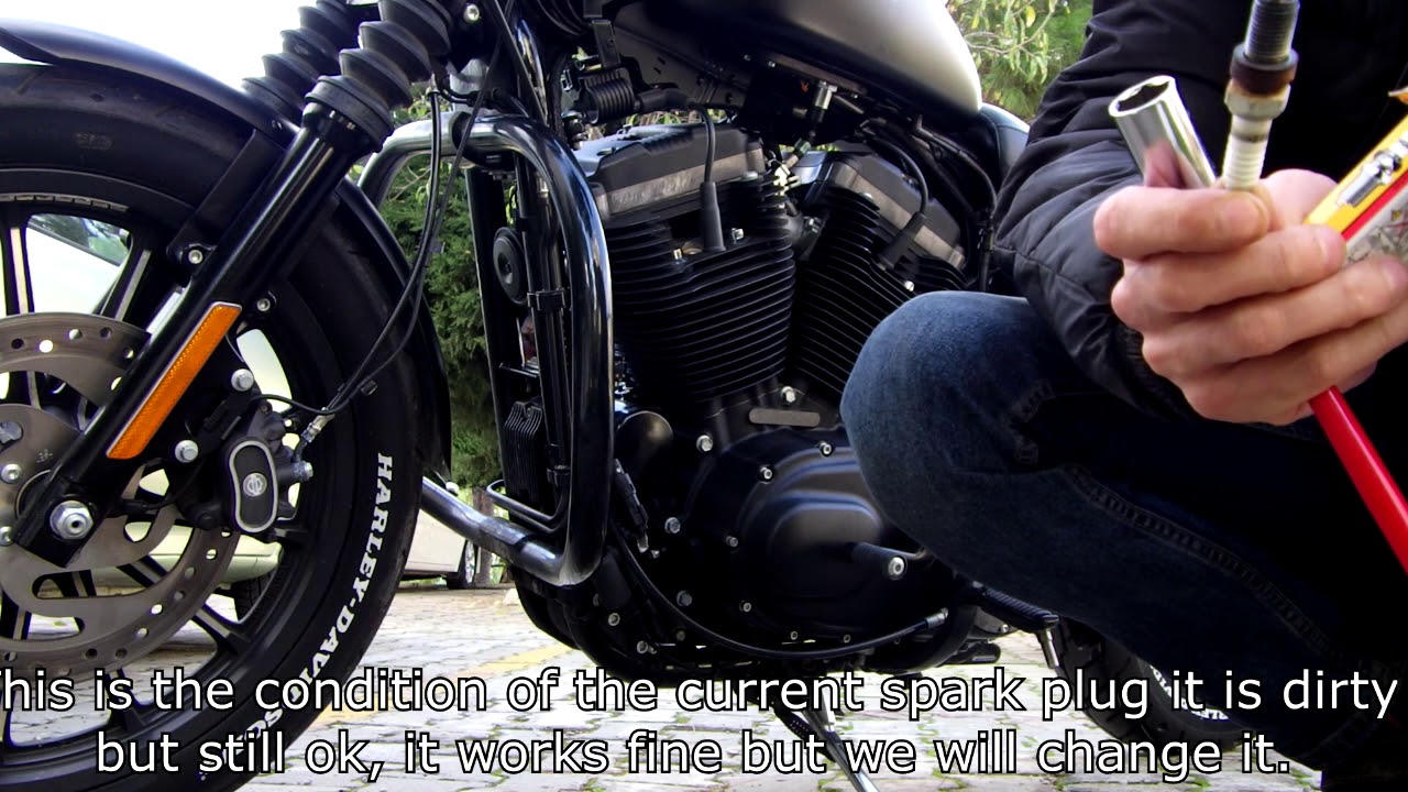 HD sportster iron 883 buji değişimi - spark plug replacement (ENG SUB), Harley Teknik Uygulamalar