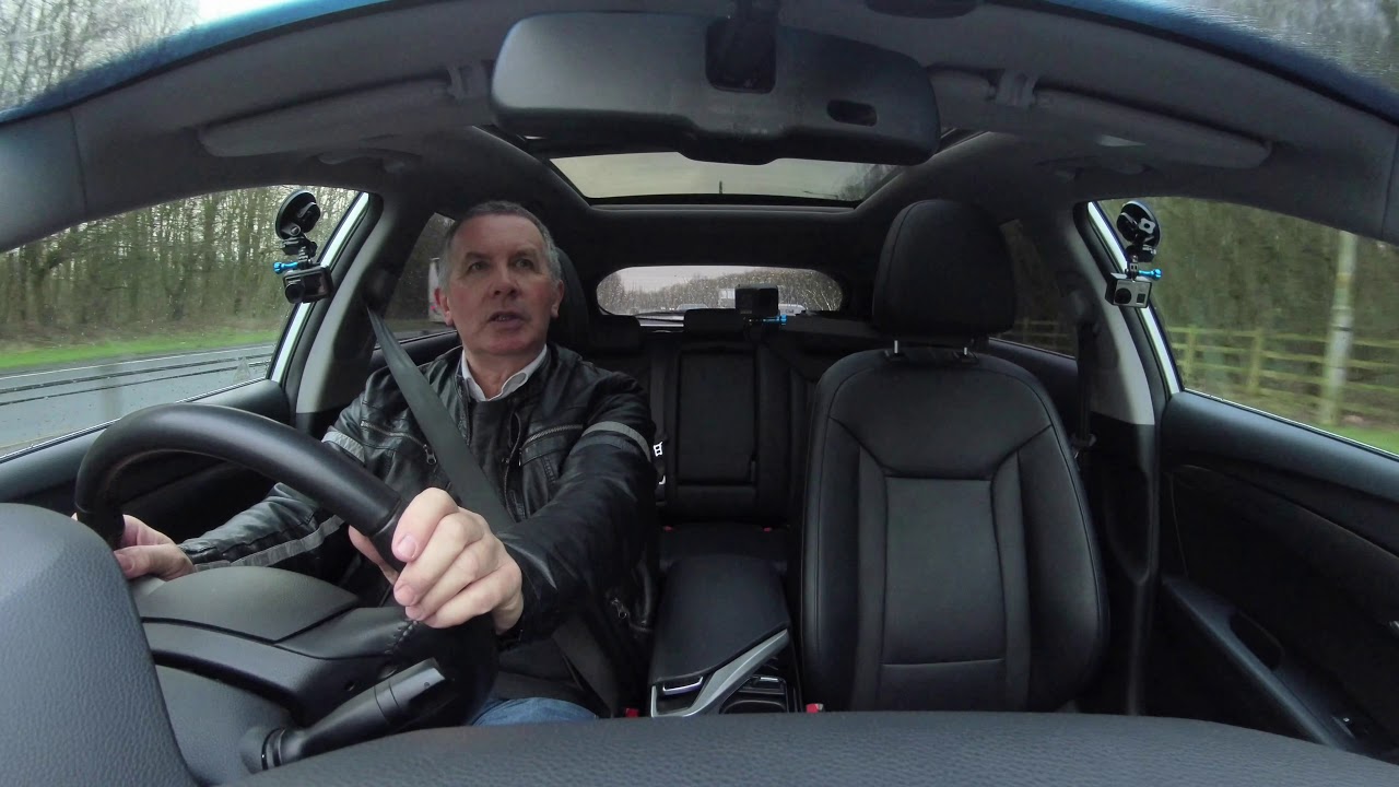 2012 Hyundai i40 1 7 CRDi Premium 5dr | Review and Virtual Video Test Drive