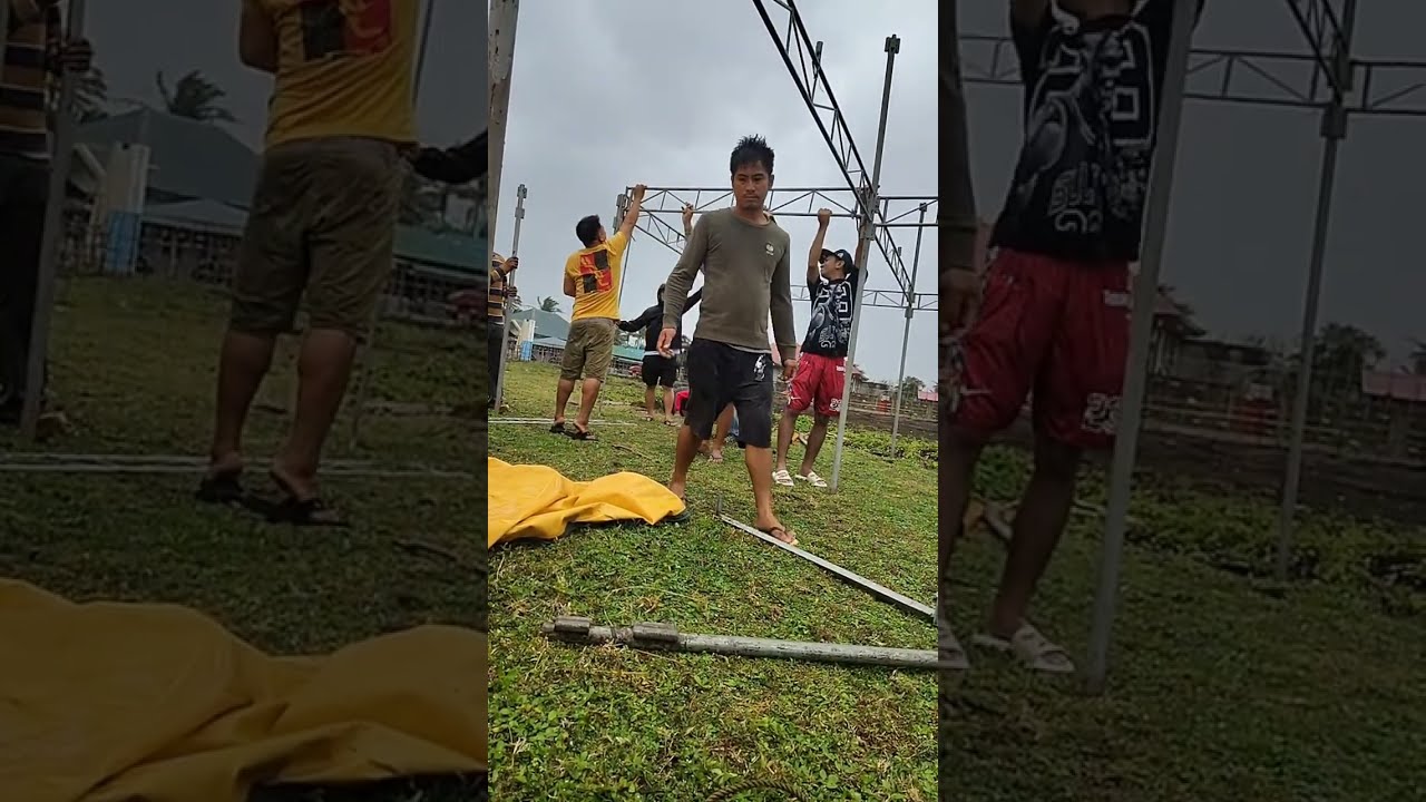 Preparing the Tent| Girls Scout in Ballesteros