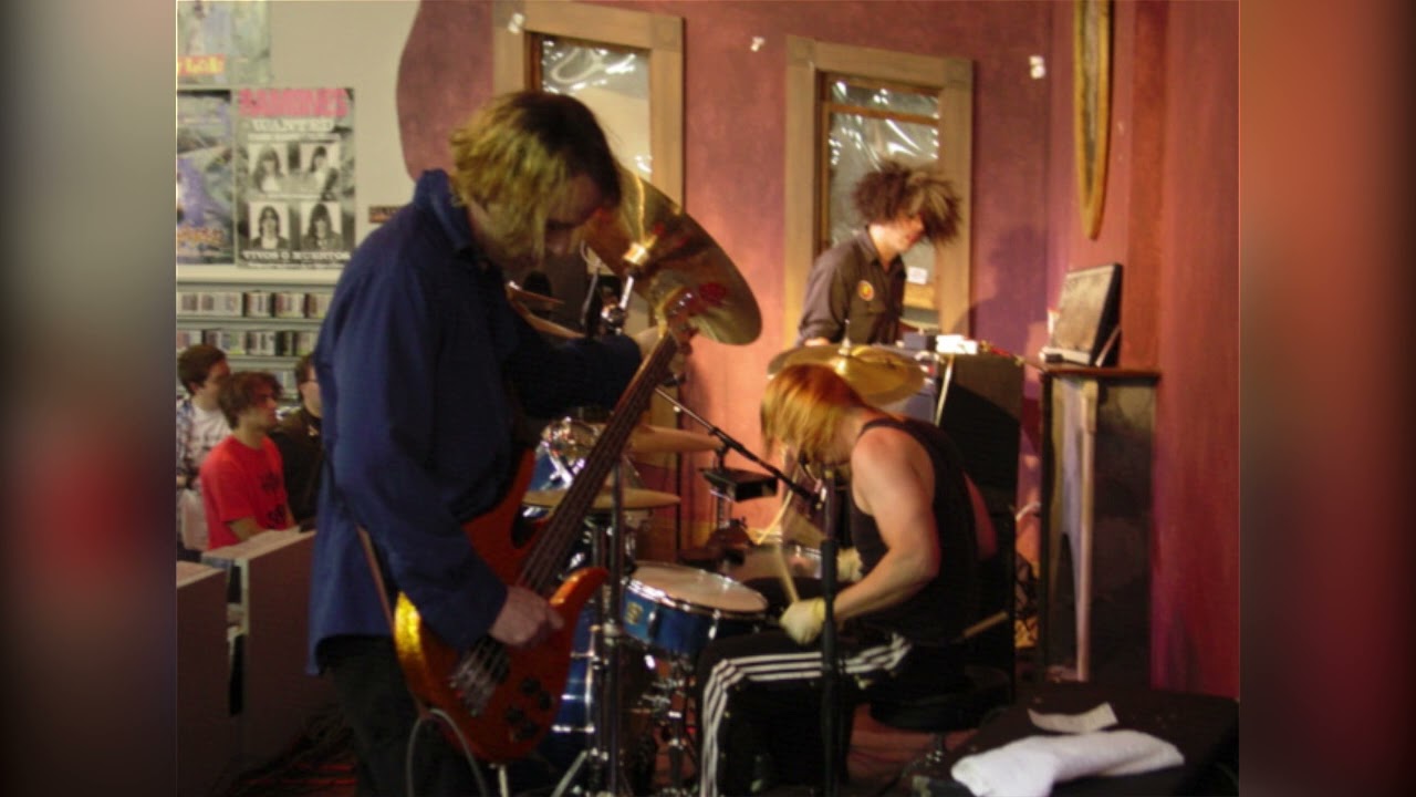 Melvins (2002) Amoeba San Francisco instore 