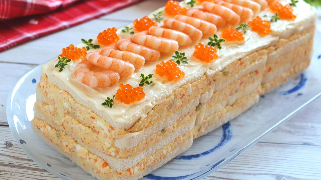 Pastel frío de atún y langostinos para Navidad