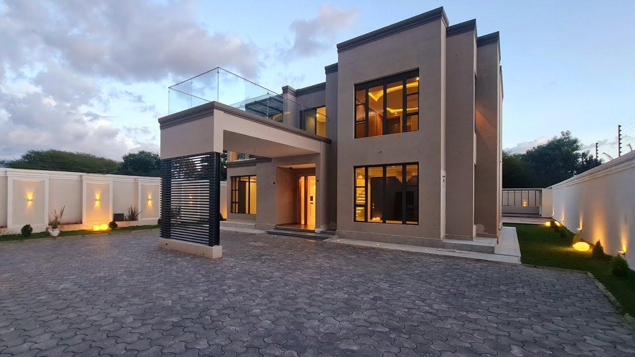 Inside One of The Best Architectural Homes on The Hilly Suburbs | MEGA MANSION