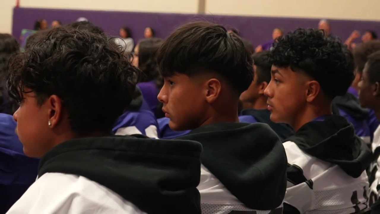 Perrys pep rally at Resnik