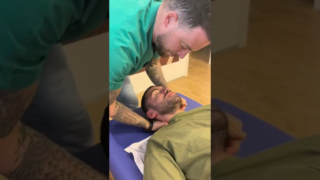 Dolore alla cervicale (Trattamento in diretta✅) 