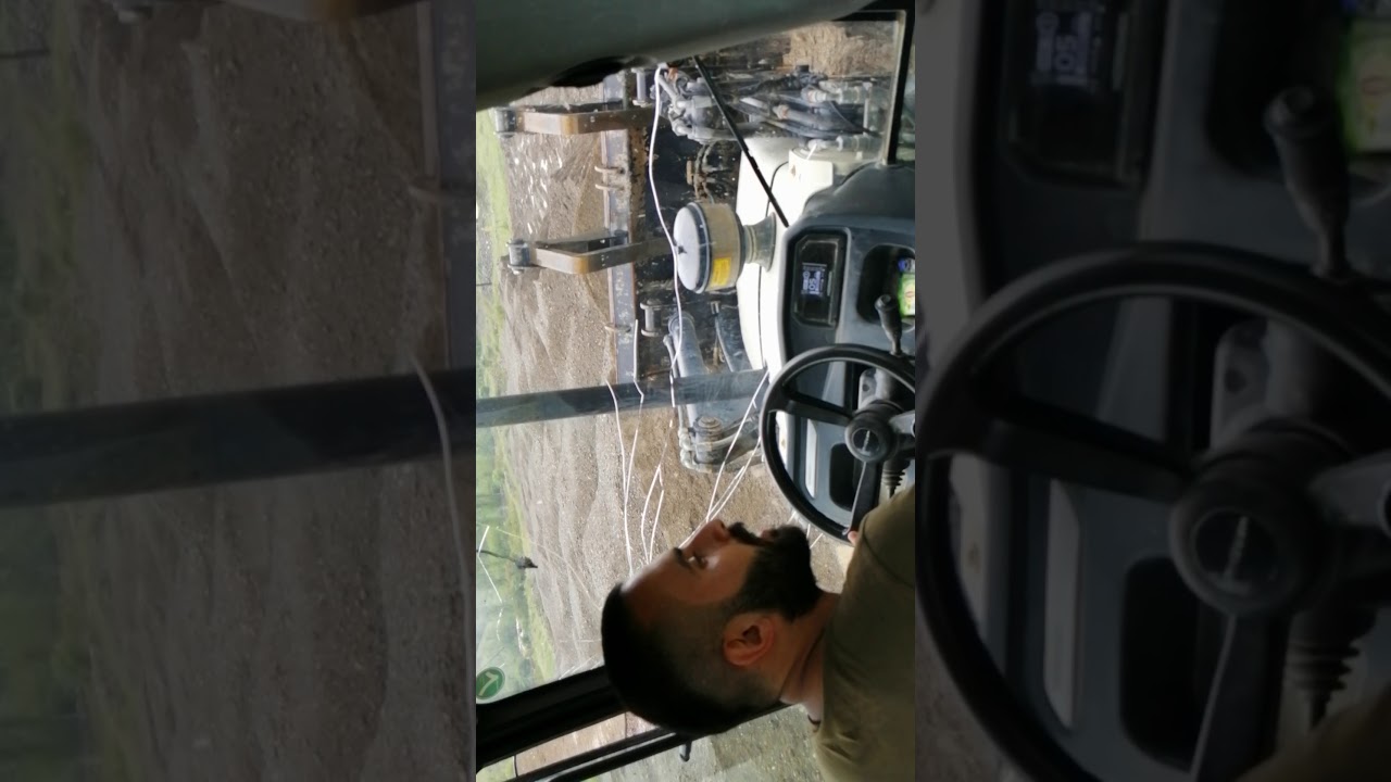 Hidromek Beko Loder Kamyon Yükleme anlatımı.