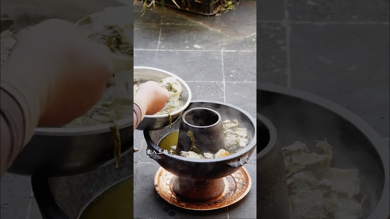 Unveiling the Tengchong Hot Pot,  Ultimate Feast 🏮🍲 