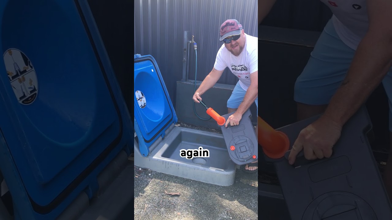 How to clean your CARAVAN Toilet cassette. Devils esky, turd catcher in under 30 seconds! MUST WATCH