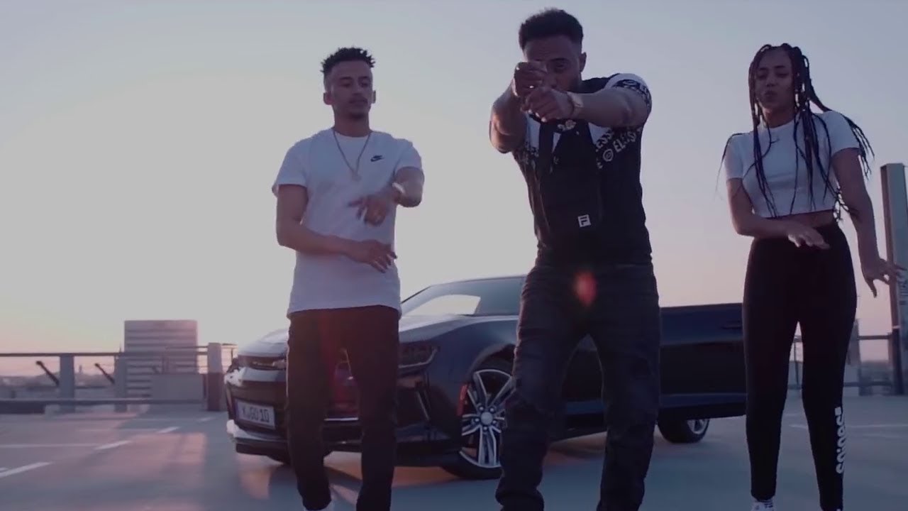 King Khalid ft Fani Samri - Were telaw ene were telahu ወሬ ጠላው እኔ  ወሬ ጠላሁ (Official Video)RXN+lyrics