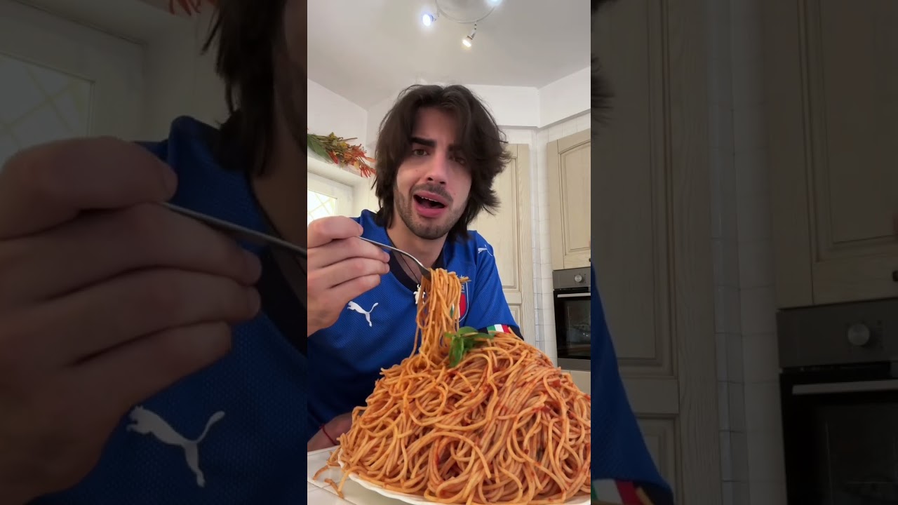 Do Italians eat pasta every day? 🤔 #shorts