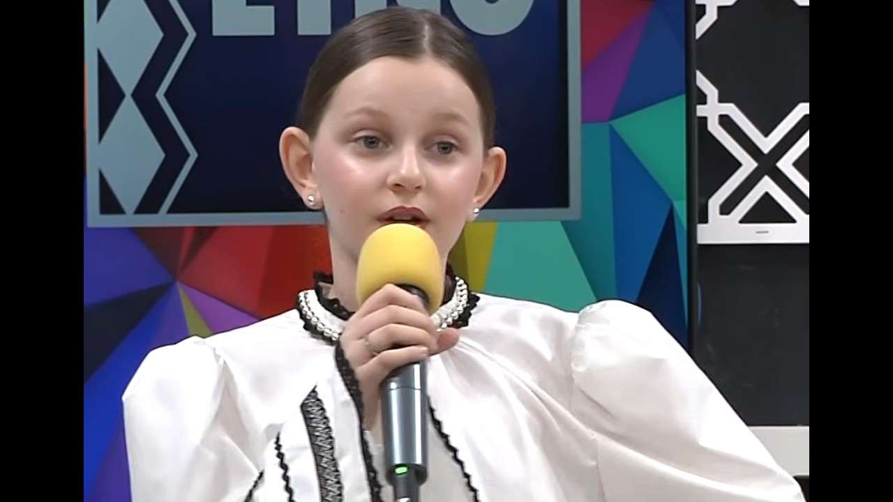 Sofia Moisescu - Hora din Moldova (COVER)