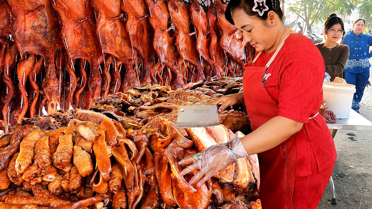 I Found a MOUNTAIN of BBQ Duck & Pork! Is This the World&rsquo;s Biggest Meat Stall?