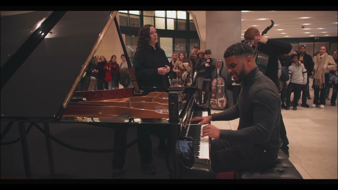 I saw my friend in the crowd, & she sings an amazing version of 'Oh Holy Night'