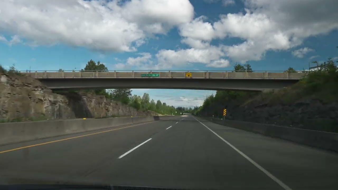 Campbell River to Nanaimo (BC-19), British Columbia Drive・4K HDR