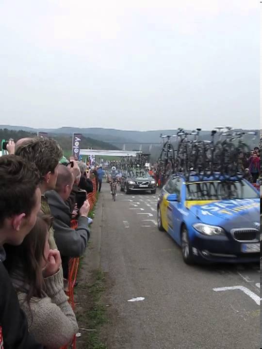 Richie Porte and Philippe Gilbert Attack on La Redoute