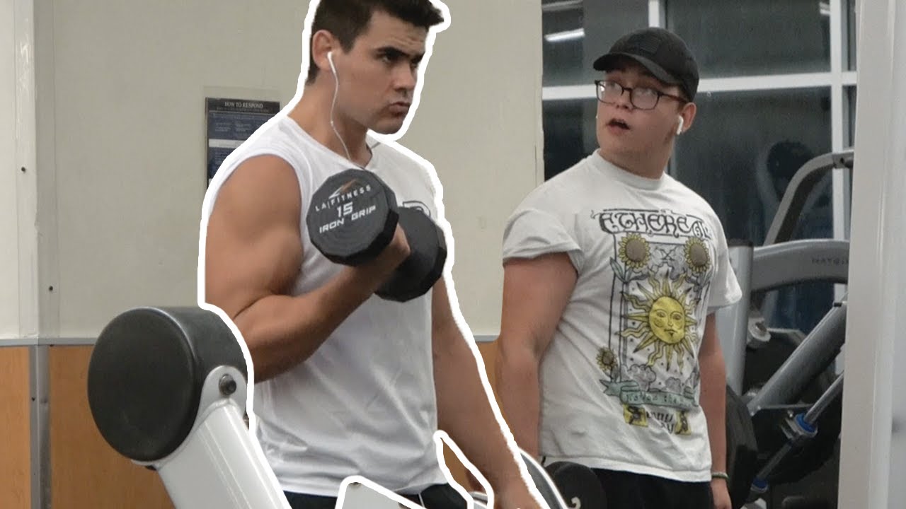 COPIANDO LOS EJERCICIOS DE LA GENTE EN EL GIMNASIO 2 🤭 [C&aacute;mara Oculta]