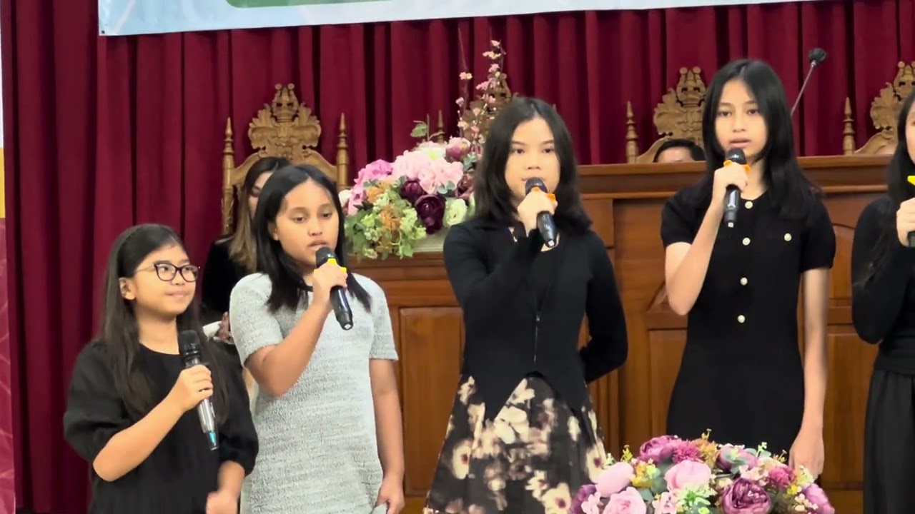 Dia hanya sejauh Doa - the little angels