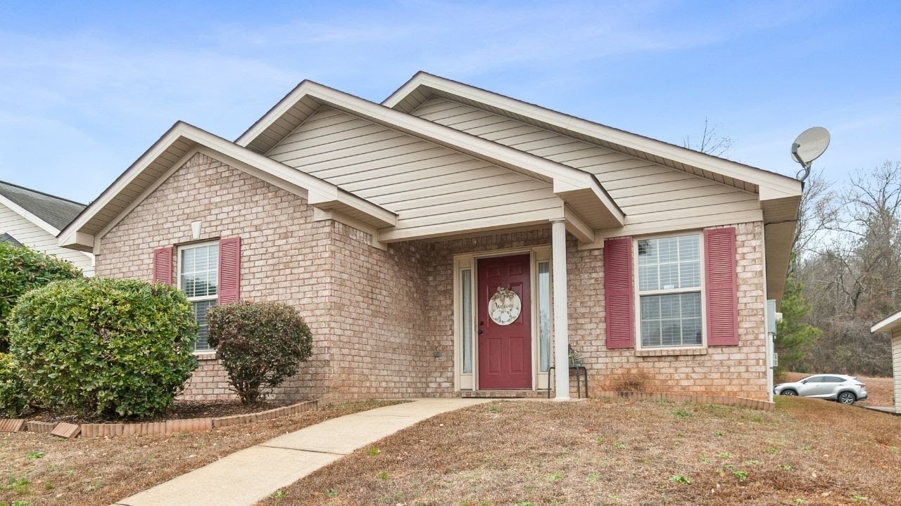 *The Glen at Thompsons Crossing* 7524 Findley’s St Northport, AL 35473 Chris Hewett Keller Williams