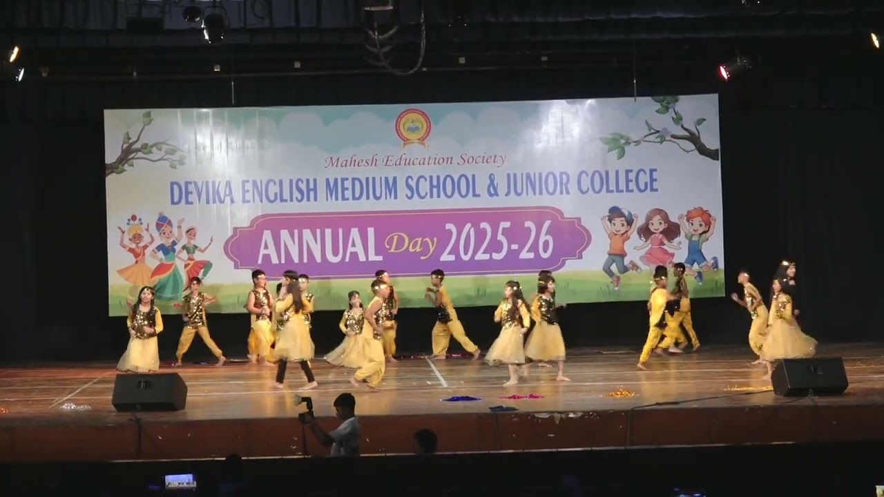 I am a disco dancer ¦ Dance by 4th std students ¦ Mithun Chakraborty Special
