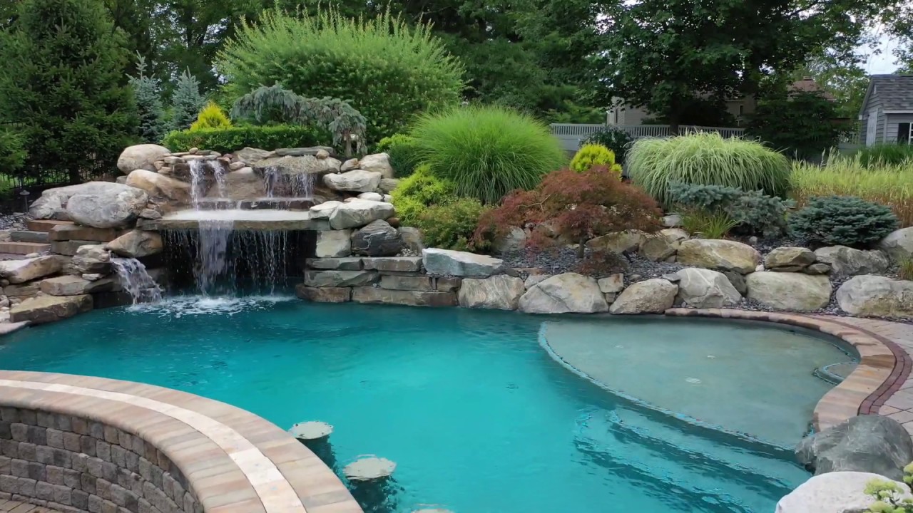 Backyard Pool Paradise