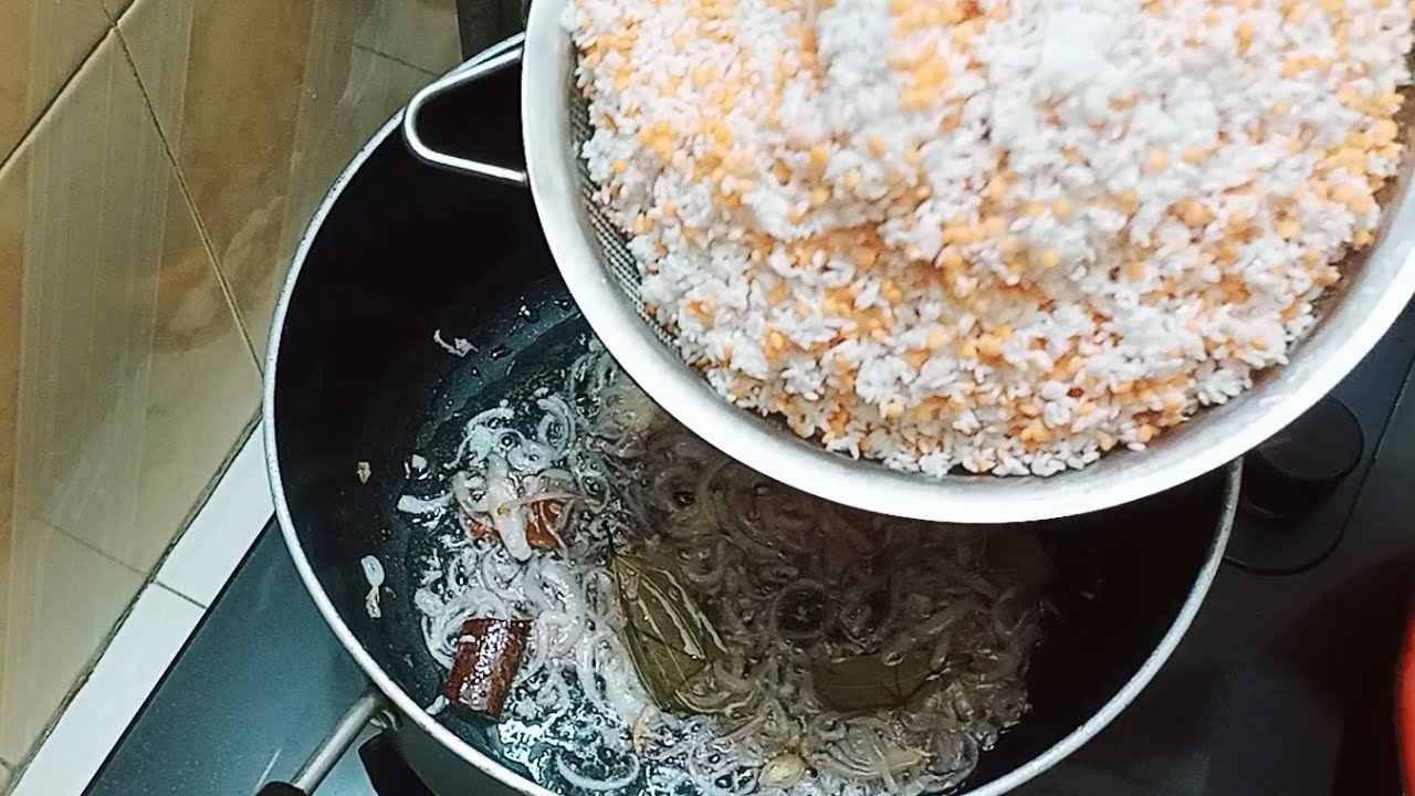 Easy way to cook Khichuri | Easy way to cook Khichuri for bachelors