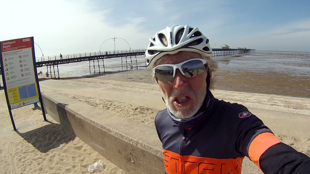 A scenic cycle to Southport