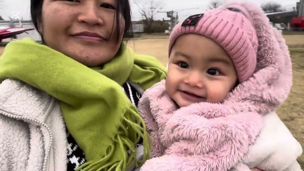 Ama baba lai ramailo ghumgham garaudai