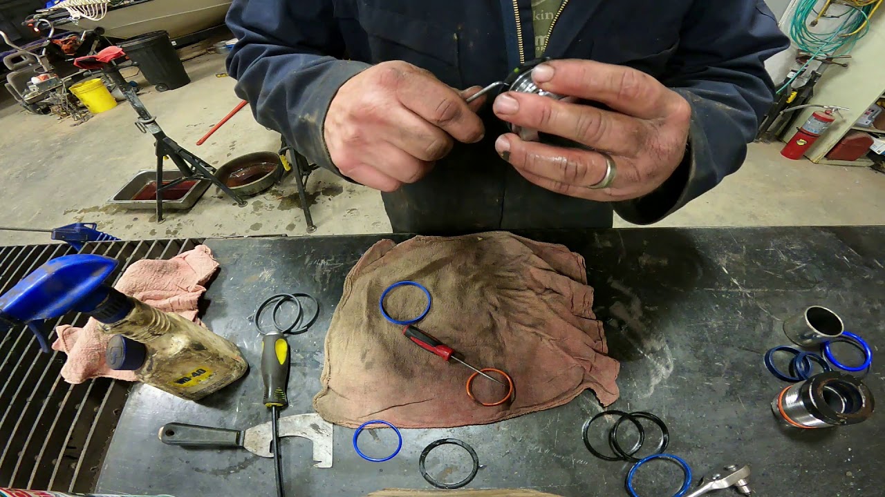 CATERPILLAR 299D LIFT CYLINDER REPAIR