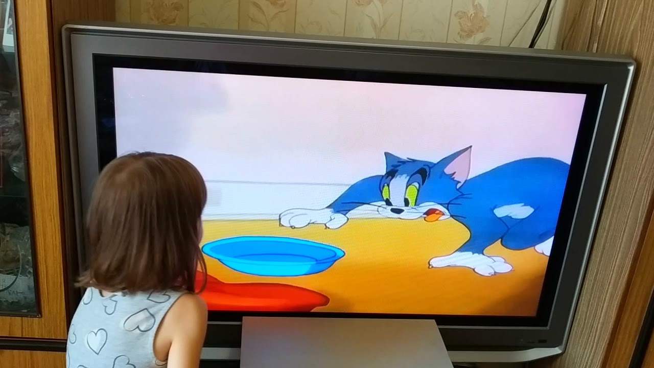 Tom and Jerry the invisible mouse drinking milk(part2)
