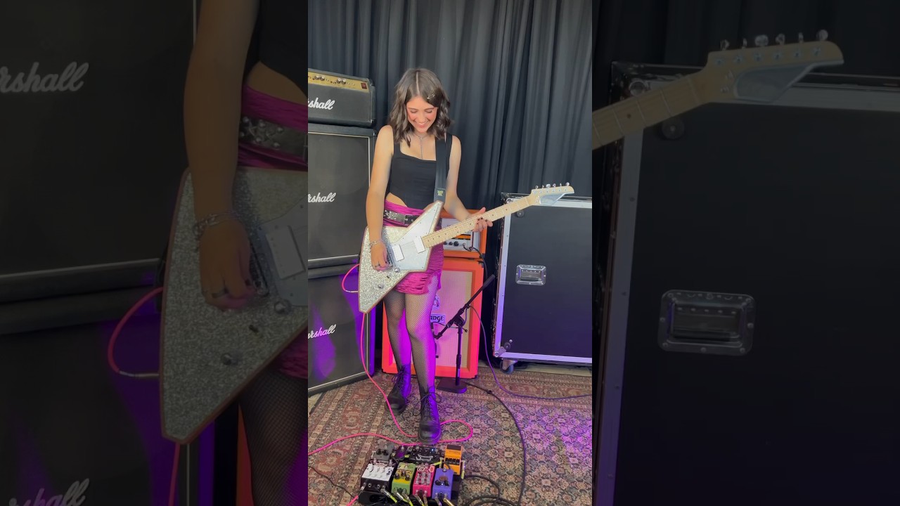 Bella Rayne Ficili - @smashingpumpkins  -Hummer