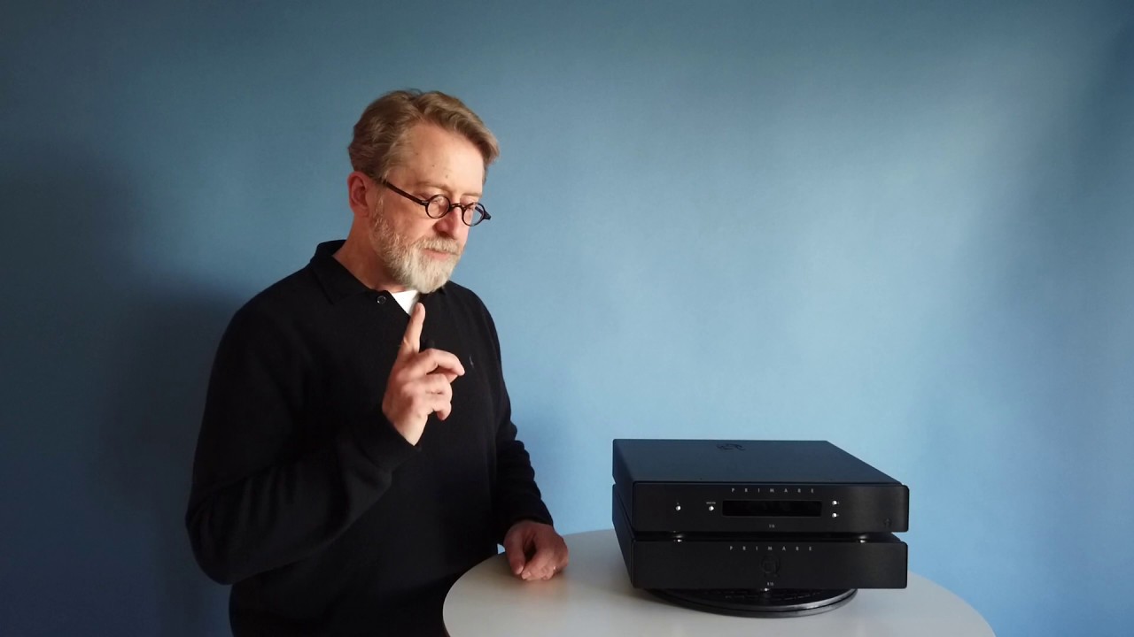 I15 Analog Integrated Amplifier and R15 Phono Preamplifier