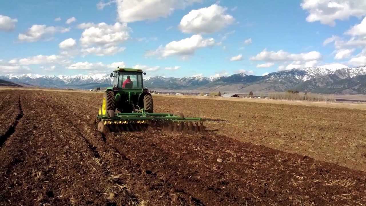 John Deere 4230 Chisel Plowing and Disking