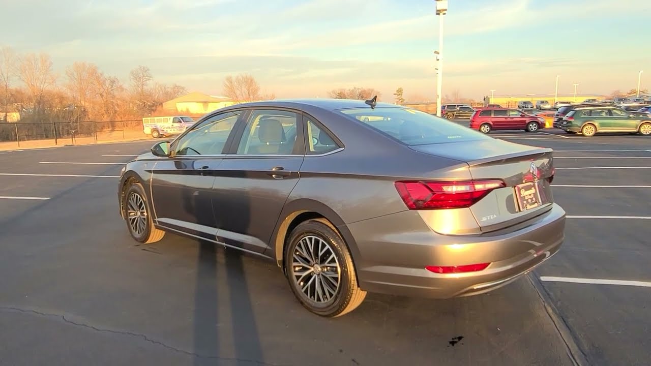 VW Jetta 1.4T S 2021 года выпуска